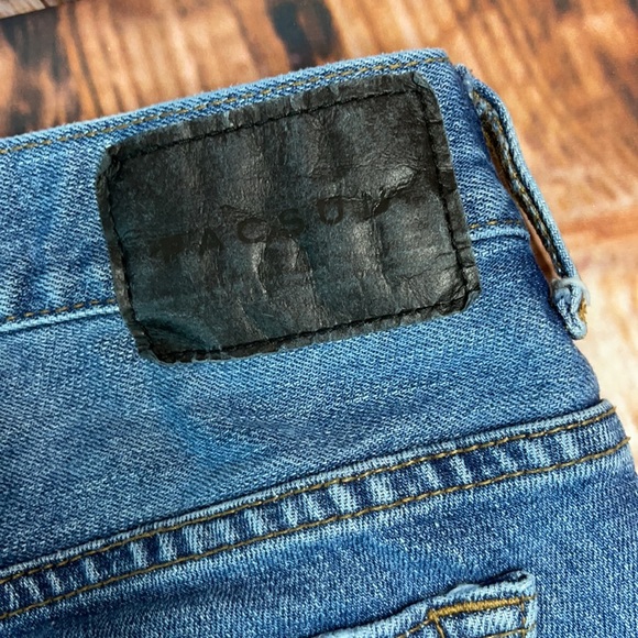 Comfort Stretch Skinny Jeans - Picture 4 of 4